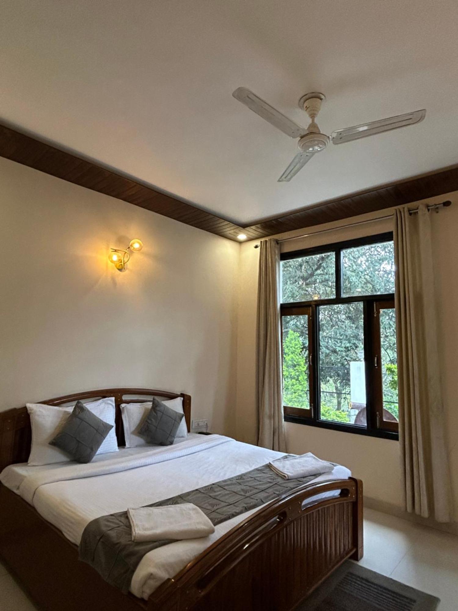 Hotel Maya Regency Bhīm Tāl Exteriér fotografie